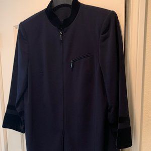 Dana Buchman Women's Navy Blue Suit. New with tags. Size 14.